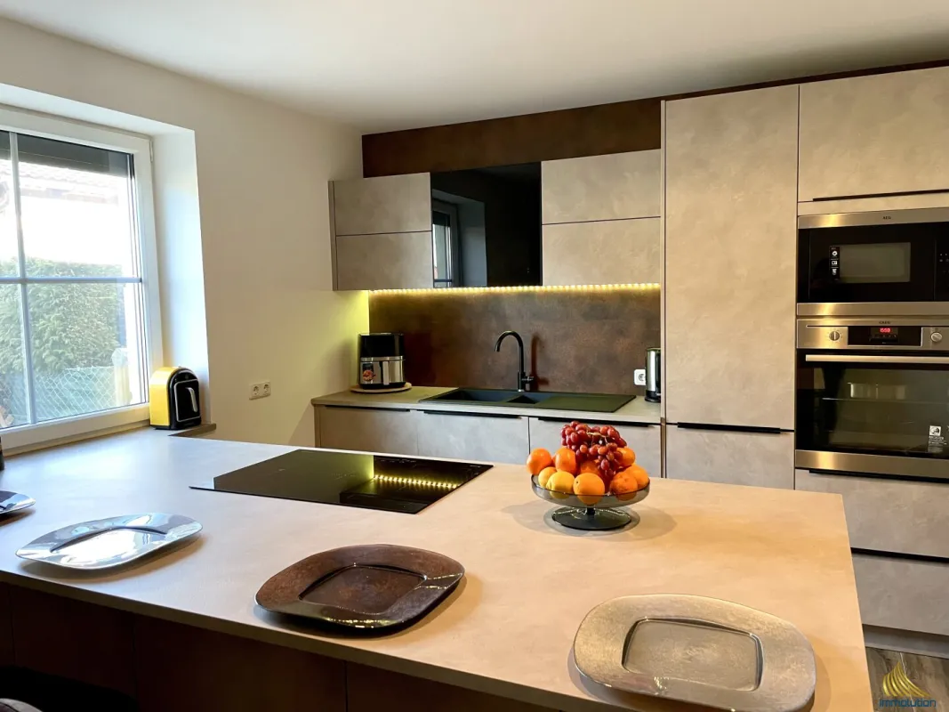 Modernes Zweifamilienhaus mit hochwertiger Ausstattung – Einziehen und Wohlfühlen! - Bild 1