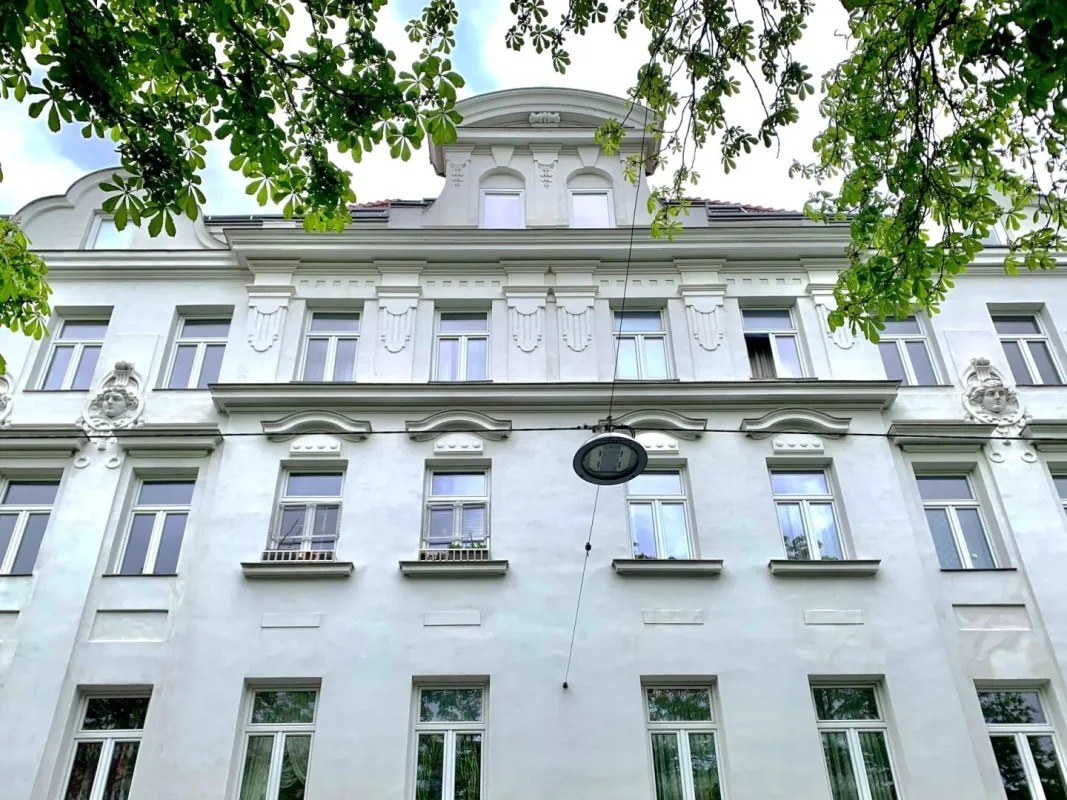 Garagen-Stellplätze zu mieten in 1120 Wien, Oswaldgasse - Bild 1