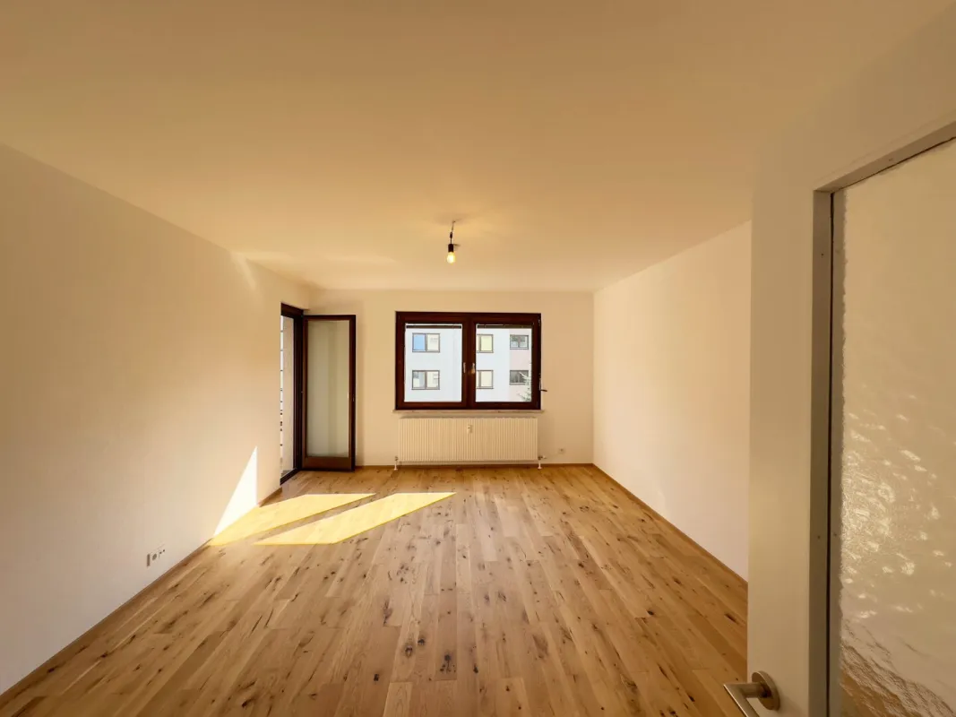 Sanierte 4-Zimmerwohnung mit Loggia in Kufstein-Zell zu kaufen - Bild 1
