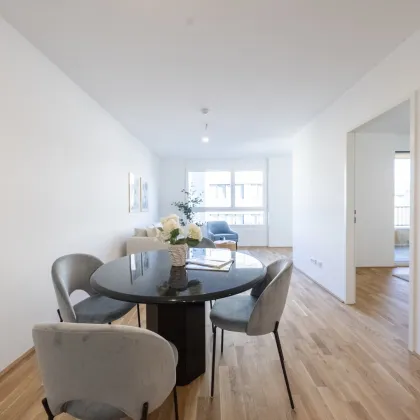 Hochwertig möblierte 2-Zimmer Dachgeschosswohnung mit perfekter Anbindung an die U1 - MAJA Living - Bild 2