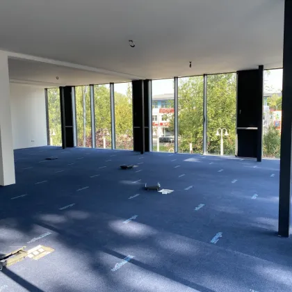 lichtdurchflutetes Office in guter Frequenzlage - Bild 2