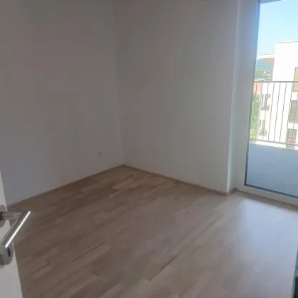 Charmante 2-Zimmerwohnung mit moderner Küche und Balkon - Top 638 - Bild 3