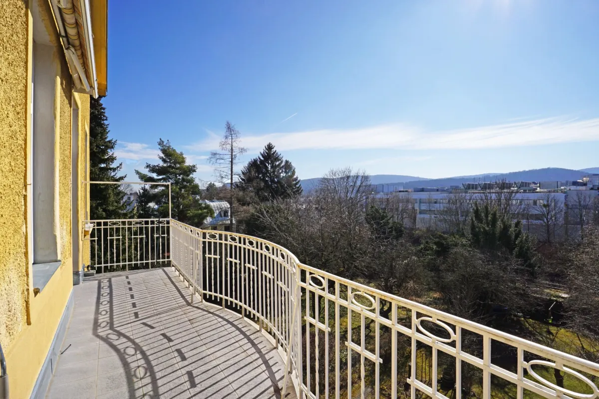 Altbauflair trifft Naturidylle am Wienflussweg – Wohnen am Stadtrand mit Südbalkon und Garten - Bild 1