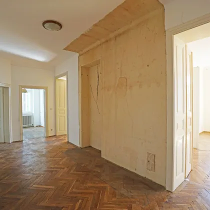 Altbauflair trifft Naturidylle am Wienflussweg – Wohnen am Stadtrand mit Südbalkon und Garten - Bild 3