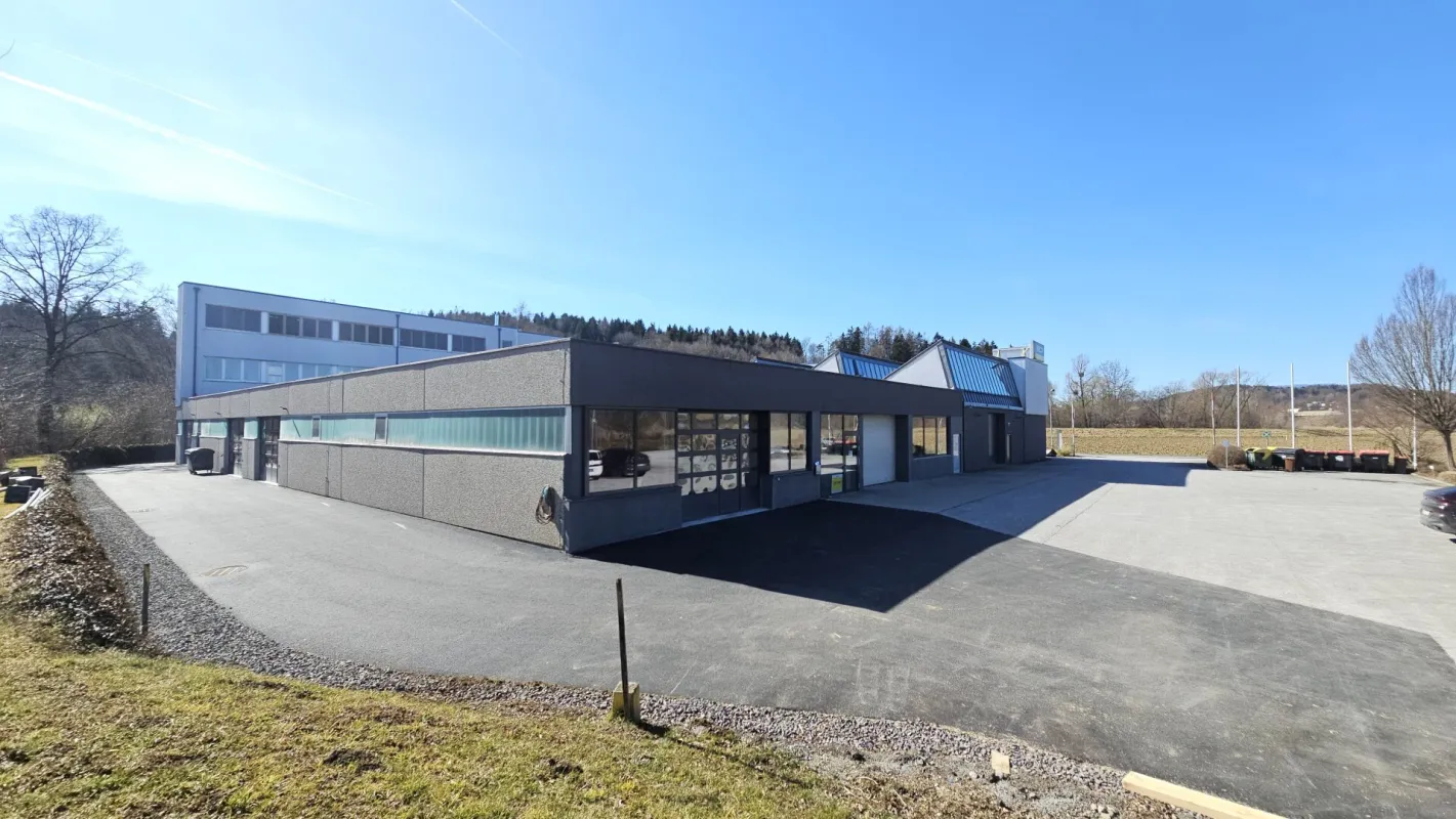 444m² große Halle, optional mit Küche, WC und Parkplätzen, nur 2 Autominuten bis zur Autobahn in Gleisdorf bei Graz - Bild 1