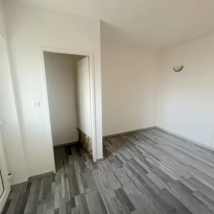 Sonnige 3-Zimmer mit Wintergarten und Balkon - Bild 3