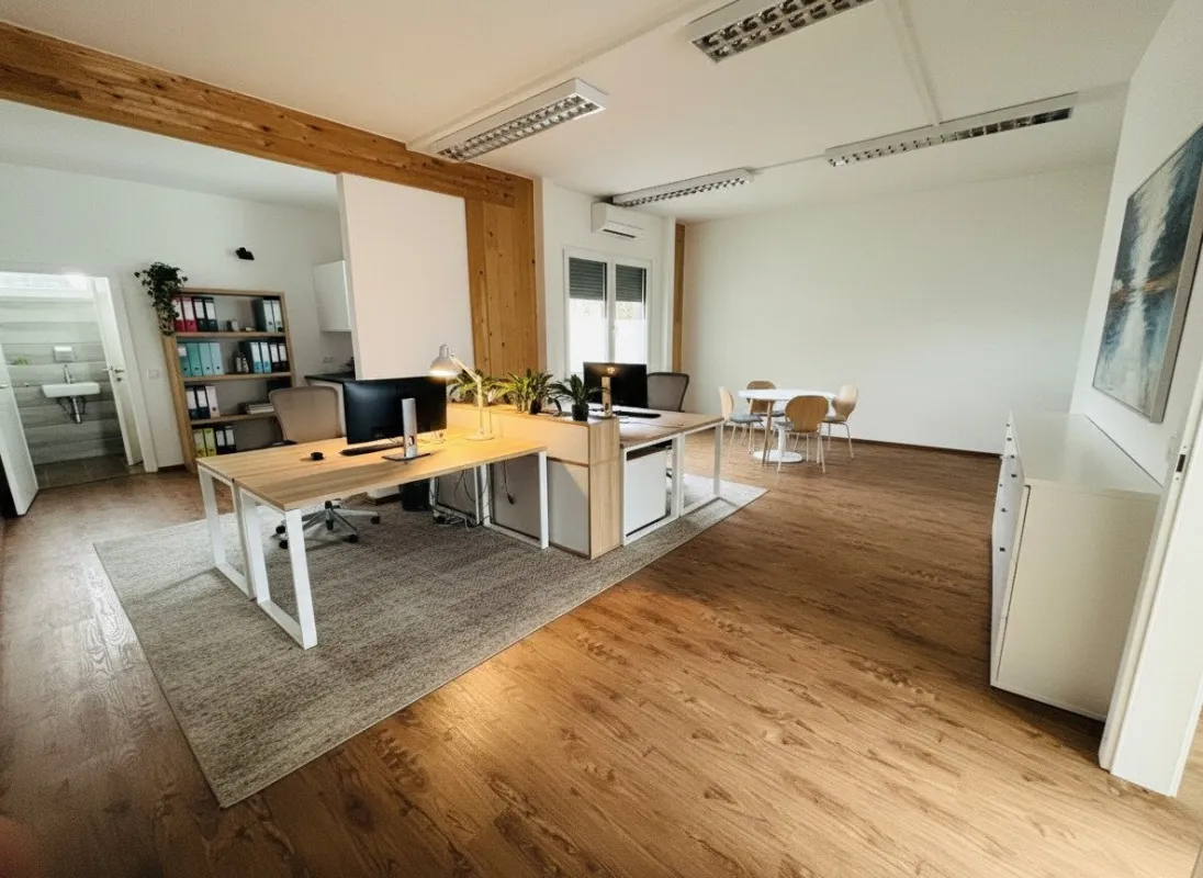 Neuwertiges Büro in Söding-Sankt Johann: Top Lage, 50,9m², Klimaanlage & Stellplätze! - Bild 1
