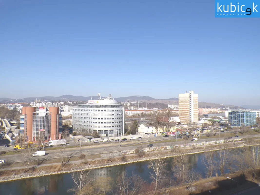 Wohnen mit Weitblick – Traumhafte Wohnung am Donaukanal - Bild 1