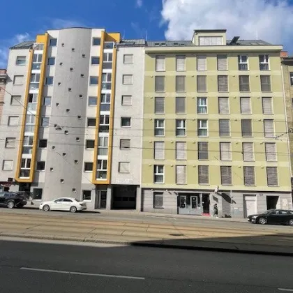 Neuwertiges Zinshaus(BJ 2017) in 1100 Wien: 1336m², Renditeobjekt mit Tiefgarage! - Bild 2