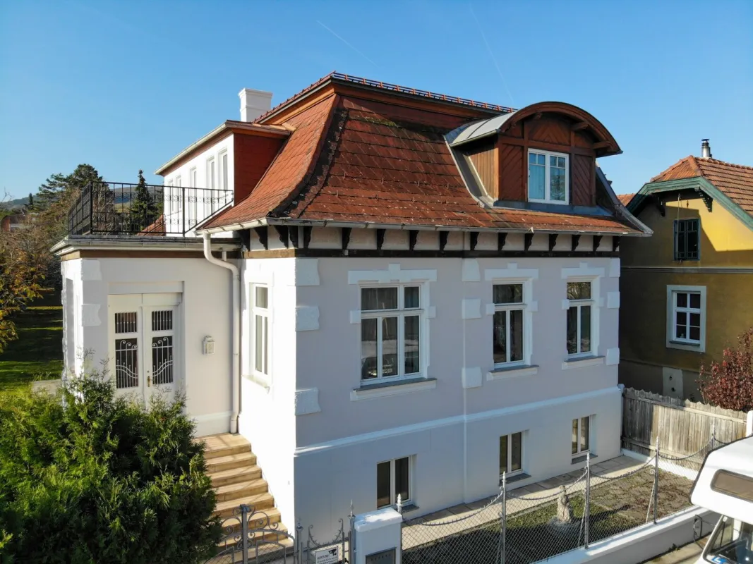 Prestigeträchtiges Einfamilienhaus in zentraler Lage von Perchtoldsdorf - Bild 1