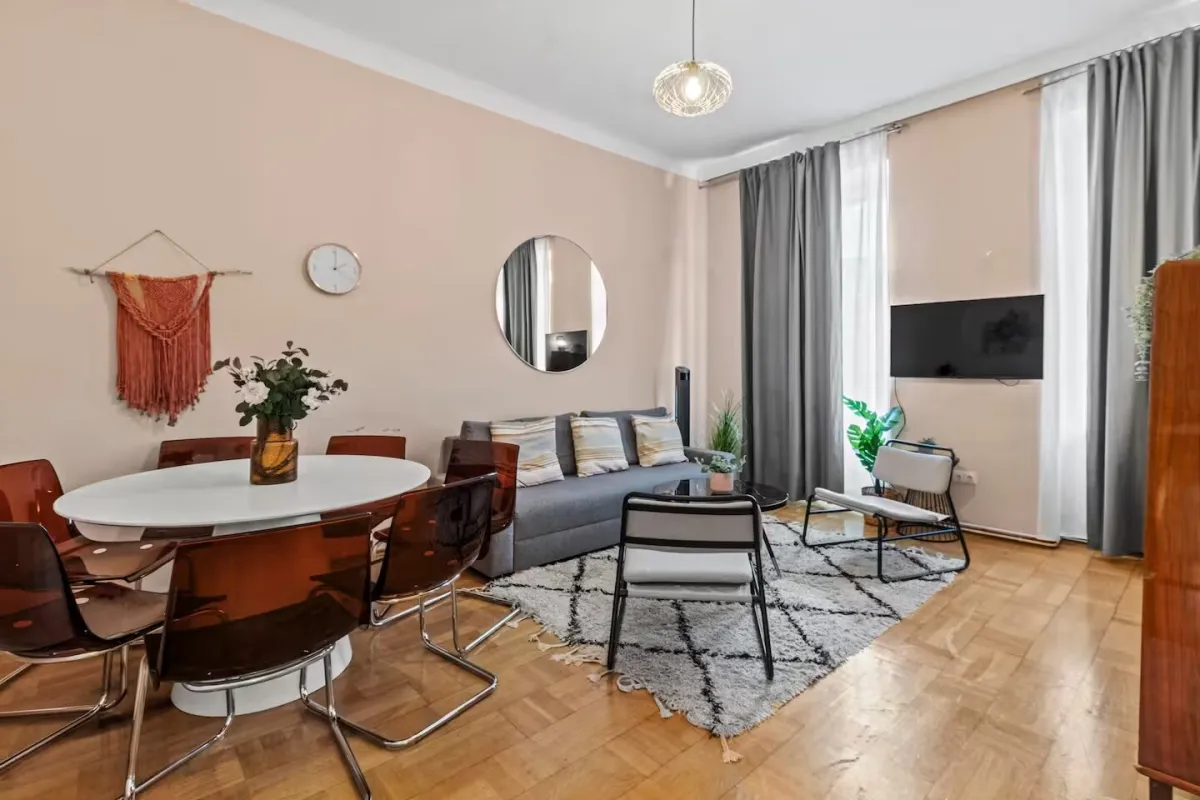 Geräumige Altbauwohnung mit 3 Zimmern in Ruhelage beim Bahnhof Meidling - Bild 1