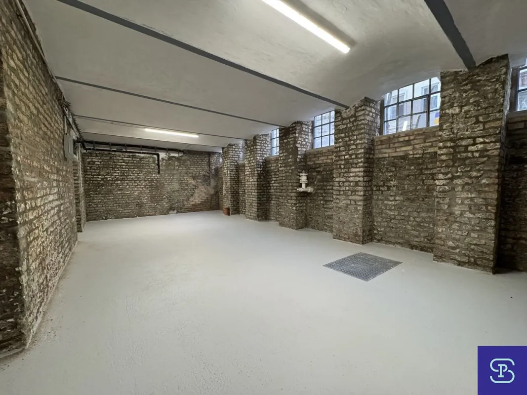 Unbefristetes 46m² Keller-Lager mit Lift im topsanierten Altbau - 1100 Wien - Bild 1