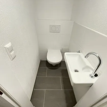 Preishit! Sanierte 3-Zimmer-Wohnung mit Balkon in Waldrandlage! - Bild 2