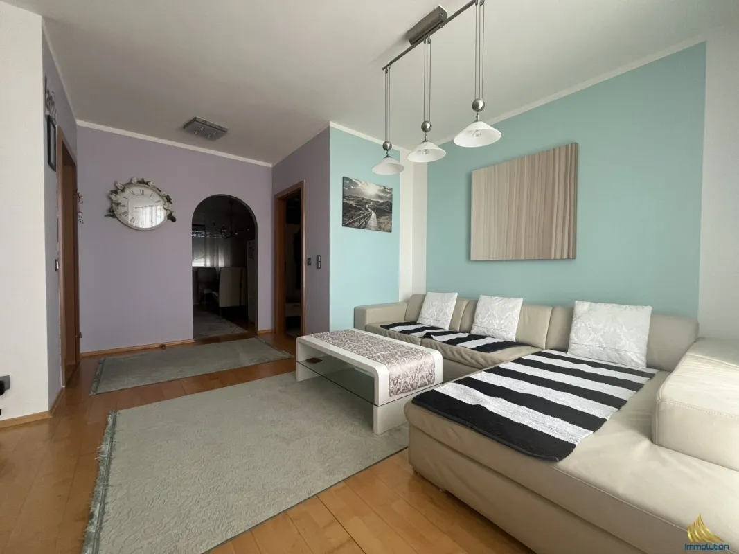 Geräumige 92 m² 4-Zimmer-Wohnung in Linz mit Loggia, tollem Ausblick und TG-Stellplatz - Bild 1