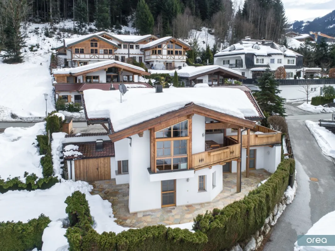 Exklusive Kitzbühler Villa am Schwarzsee | Bezugsfertig ab Juni - Bild 1