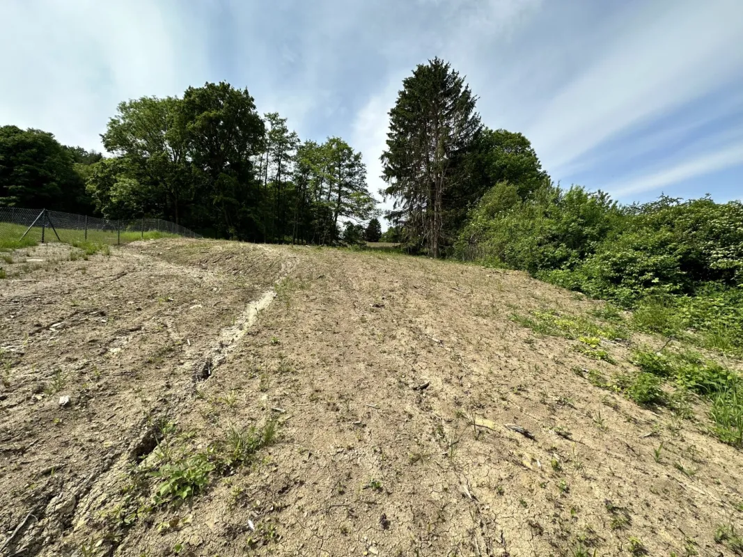 860,08 m² großes Grundstück in 3400 Klosterneuburg | Baubewilligung Einfamilienhaus - Bild 1