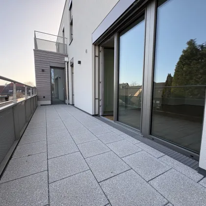 Atemberaubend 4 Zimmerwohnung mit herrlichem Balkon - Bild 2
