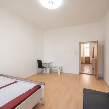 ++KLNB121++ sanierungsbedürftige 2-Zimmer-Wohnung in sehr guter Lage! - Airbnb - Bild 2