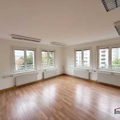 UNBEFRISTET und PROVISIONSFREI - Sanierungsbedürftige Büroetage in modernen Bürokomplex zu mieten! - Bild 2
