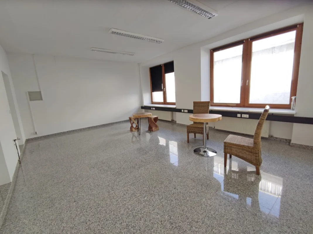 MIETE: Büroraum in Kramsach - Bild 1