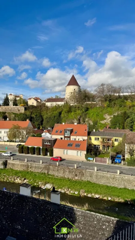 Wohnen im Zentrum: sanierungsbedürftiges Einfamilienhaus mit Entwicklungspotential (inkl. Studie) - Bild 1