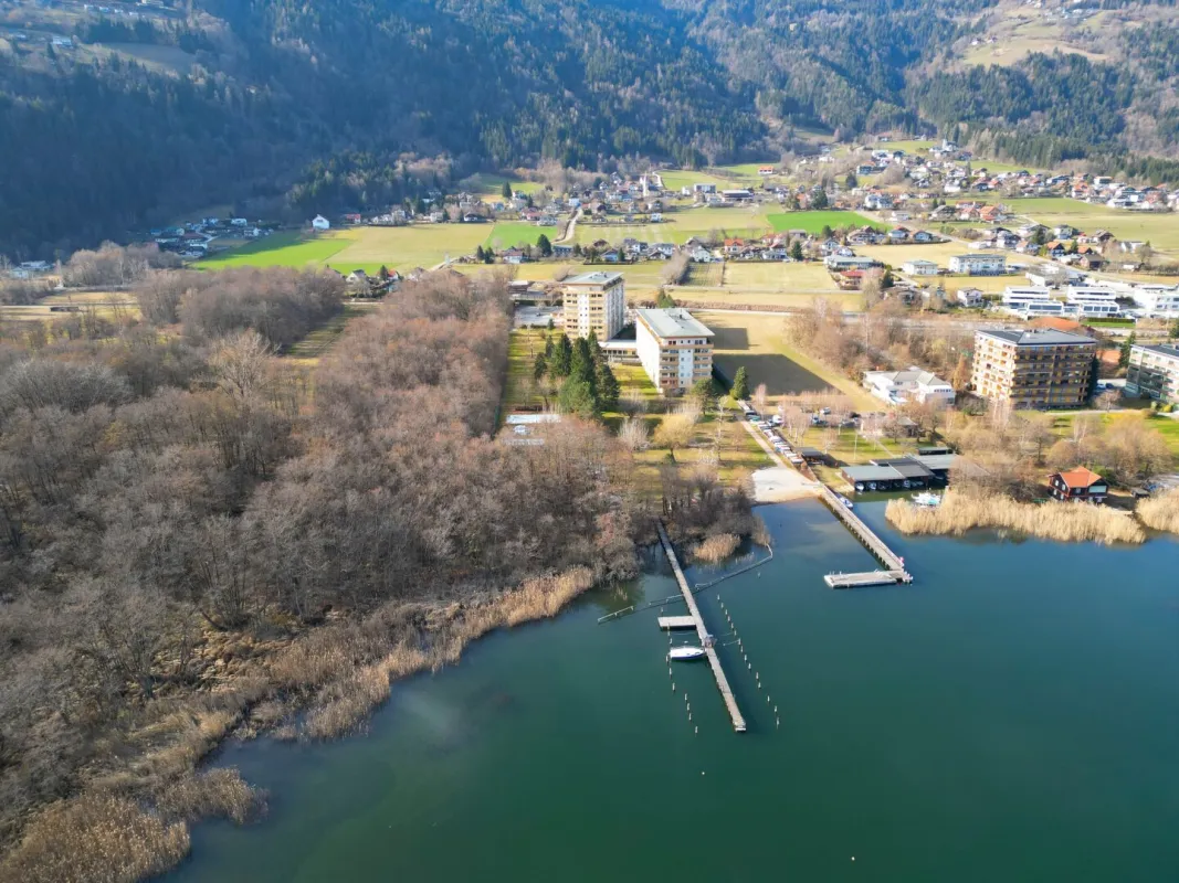 Exklusiver Erstbezug: Traumhafte Seewohnung am Ossiacher See - Bild 1