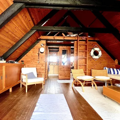 FÜR "GERN-WEITBLICKER" FAST WIE AM MEER - RUHE, ENTSPANNUNG UND FREIHEIT - HÜTTE IM SEE MIT BOOTSGARAGE - Bild 2
