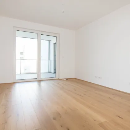 MODERNE 3-ZIMMER-EIGENTUMSWOHNUNG MIT TERRASSE UND LOGGIA, HOCHWERTIGER AUSSTATTUNG UND DURCHDACHTEM GRUNDRISS - Bild 3