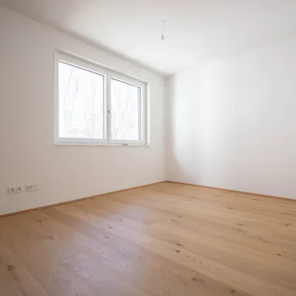 ERSTBEZUG ZUM KAUF: 3-ZIMMER-WOHNUNG MIT HERVORRAGENDER AUSSTATTUNG UND U1-NÄHE - Bild 3
