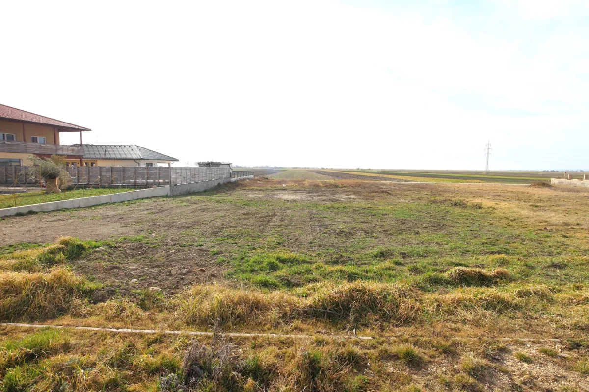 Traumhaftes Baugrundstück in Jois mit Fernblick - Bild 1