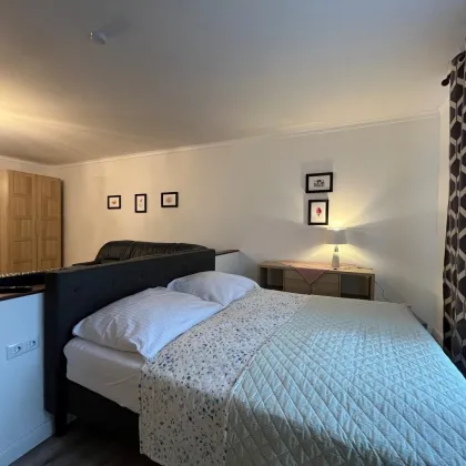 GERÄUMIGES GÄSTEHAUS MIT SEPARATEM EIGENTÜMERHAUS UND FERIENWOHNUNGEN - AUFGETEILT AUF DREI GEBÄUDE! - Bild 3