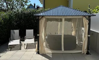 CHILLEN AUF IHRER RIESIGEN TERRASSE!