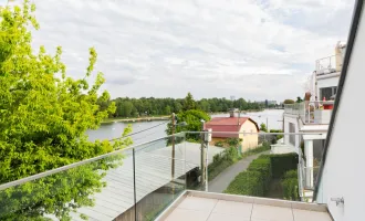 Erstbezug: 2-Zimmer-Penthouse mit Wasserblick!