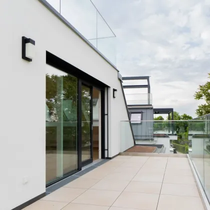 Erstbezug: 2-Zimmer-Penthouse mit Wasserblick! - Bild 3