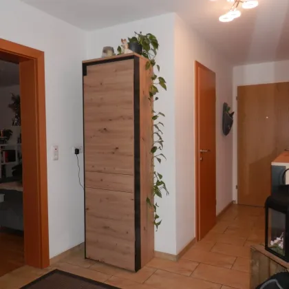 Wohnhighlight mit Top-Ausstattung – 4-Zimmer-Wohnung mit Balkon & Einzelgarage! - Bild 2