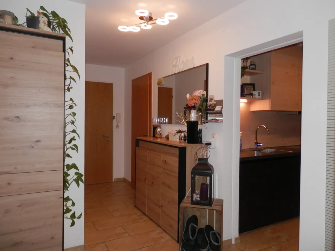 Wohnhighlight mit Top-Ausstattung – 4-Zimmer-Wohnung mit Balkon & Einzelgarage! - Bild 1