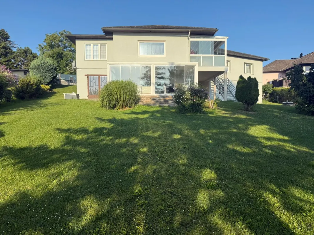 ++ 14 km von Wien Penzing entfernt + Zweifamilienhaus + 325m² Wohnfläche + 1720m² Grundstück + Wintergarten und Terrasse +9 Zimmer + 2 Küchen  + Brunnen ++ - Bild 1