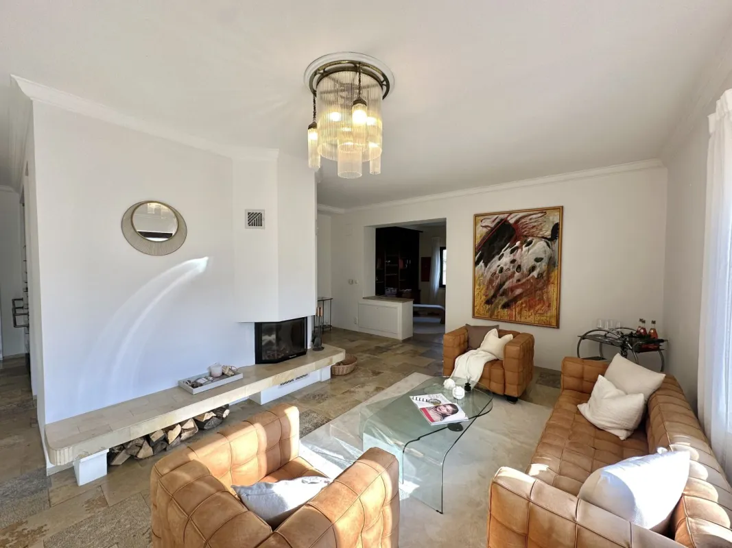 Einzigartige Einfamilienvilla am Ölberg, Klosterneuburg - mit Kaufoption! - Bild 1