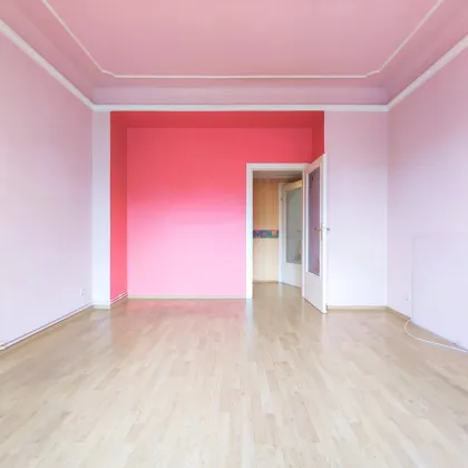WESTSEITIGE LOGGIA - Sanierungsbedürftiger Altbau im 3.Stock - Bild 2