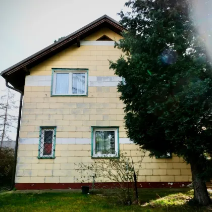 Sanierungsbedürftiges Einfamilienhaus - Bild 2