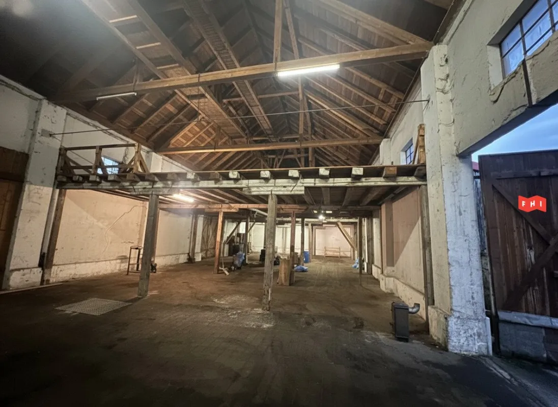 Geräumige Lagerhalle (ehem. Getreidesilo) nähe Gewerbepark Franzosenhausweg (OÖ / Linz) - Bild 1