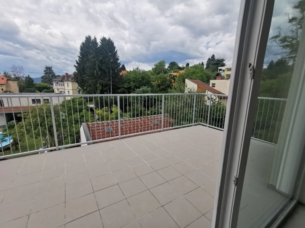 * Erstbezug St. Peter/Waltendorf: 4-Zimmer-Wohnung mit großer Terrasse in begehrter Lage mitten im Grünen! * - Bild 1