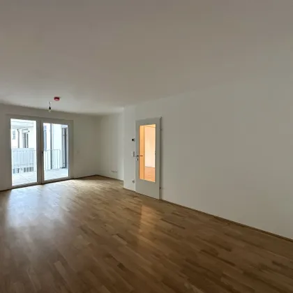 JETZT INVESTIEREN! Große 2-Zimmer Erstbezugswohnung mit getrennter Küche in atemberaubendem Neubauprojekt in guter Lage! PROVISIONSFREI - Bild 3