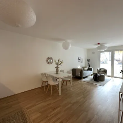 JETZT INVESTIEREN! Südseitige 3-Zimmer Wohnung in ruhiger Lage inkl. Küche! Erstbezug & Provisionsfrei - Bild 2