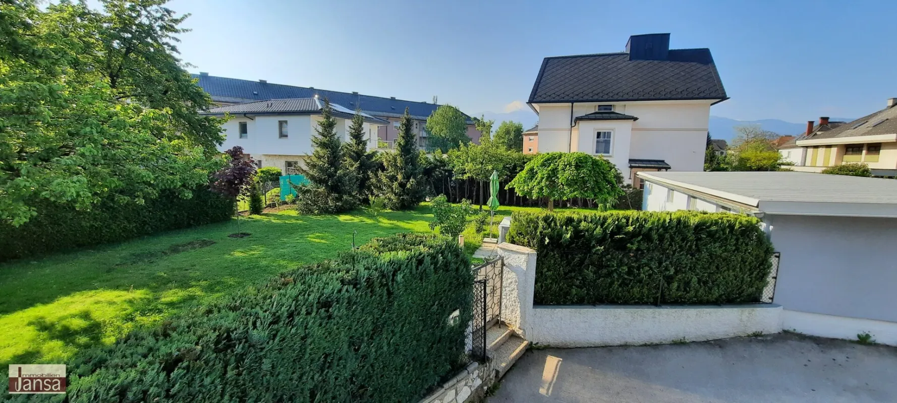Sonnige, großräumige 4-Zimmer-Altbauwohnung in Top-Stadtlage - Bild 1