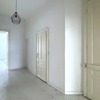 BESTLAGE - HERRLICHES STILHAUS - ETAGENWOHNUNG - RENOVIERUNGSBEDARF - tlw. GRÜNBLICK - KEIN LIFT - Bild 3