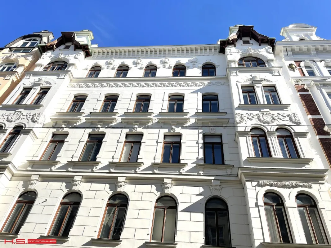 BESTLAGE - HERRLICHES STILHAUS - ETAGENWOHNUNG - RENOVIERUNGSBEDARF - tlw. GRÜNBLICK - KEIN LIFT - Bild 1