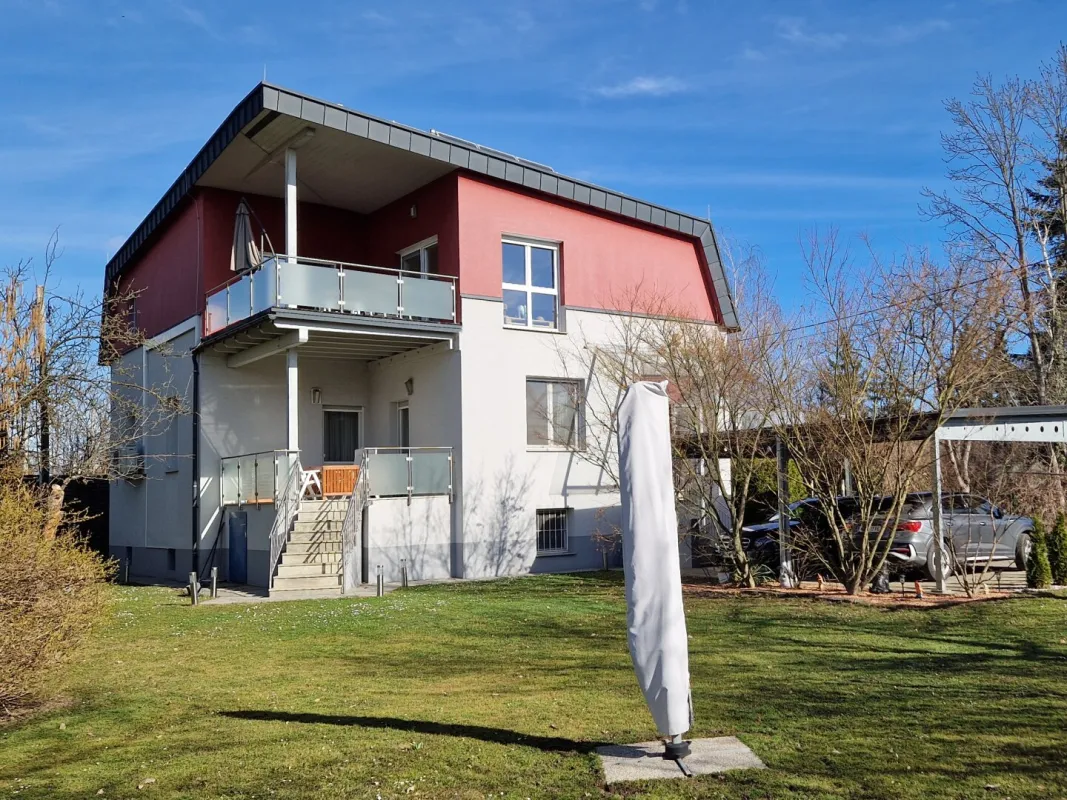 Stadtvilla im Grünen am Sackgassenende - Bild 1