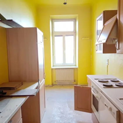 Altbaucharme trifft moderne Sanierung – Wohnen in Landstraße - Bild 2