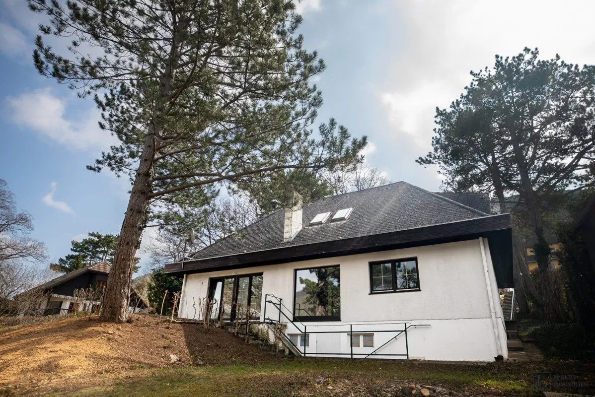 Exklusives Grundstück in Hinterbrühl - Top Lage mit Potenzial für Neubau oder Sanierung - Bild 1